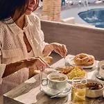 Beneste Flamenca Hotel
