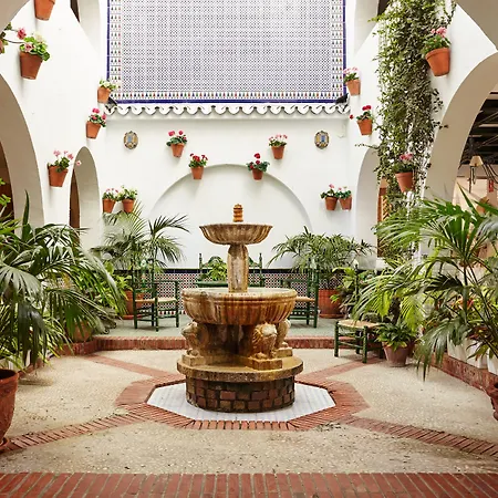 Beneste Flamenca Отель