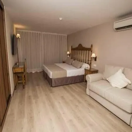 Beneste Flamenca 3* נרחה